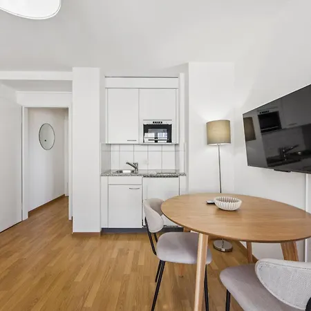 Apartamento City-studio - Crown 31 *