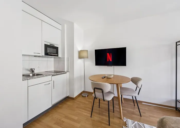 City-studio - Crown 31 *